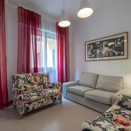 Elegante In Via Cavour Apartment Florence
